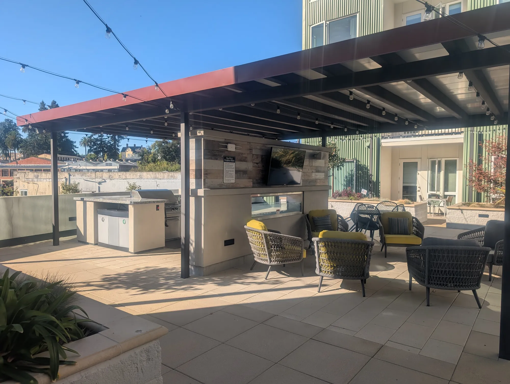 Courtyard canopy and outdoor kitchen at 368 N Petaluma Blvd