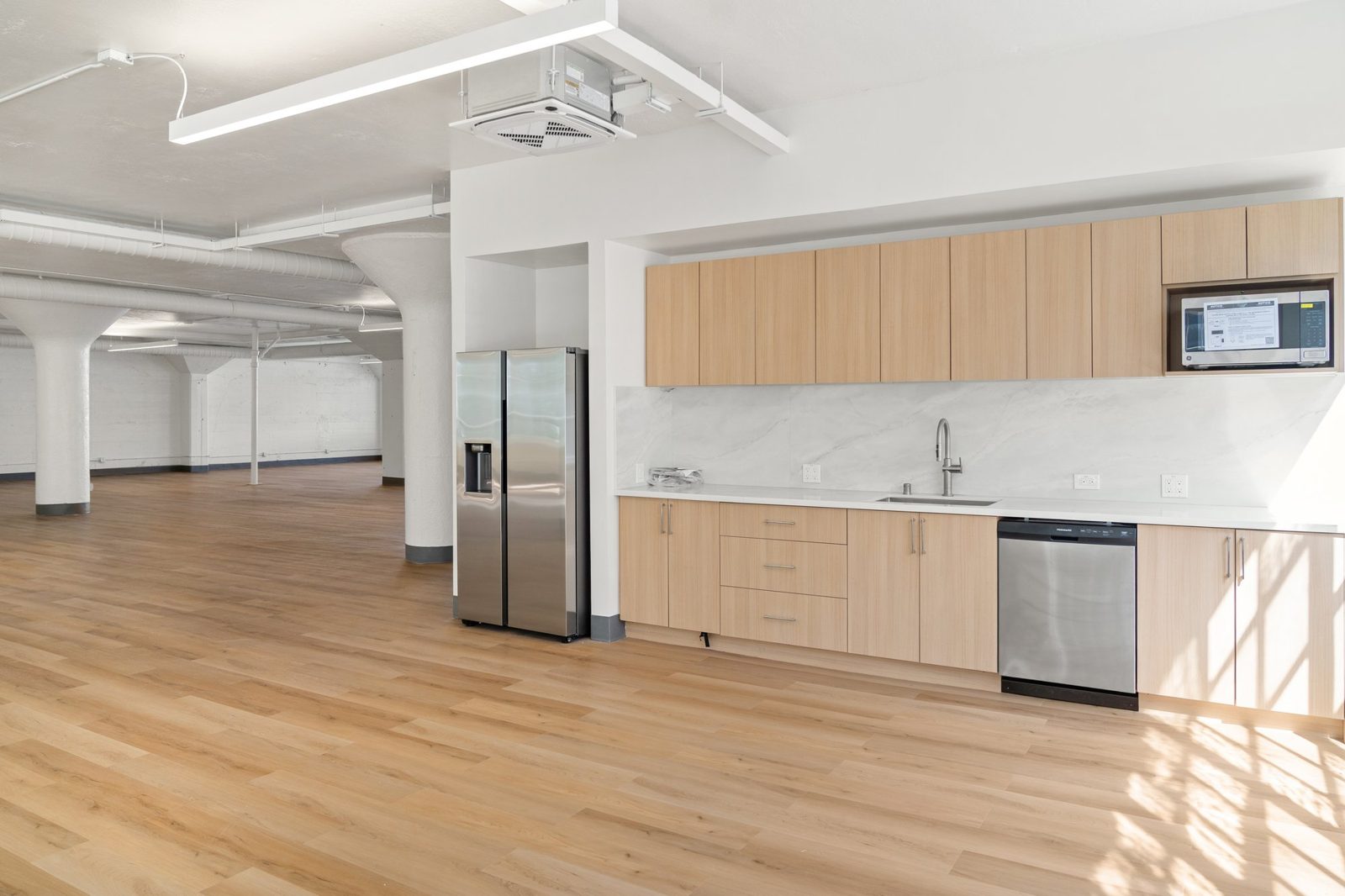 Kitchenette and open floor at 350 Brannan St